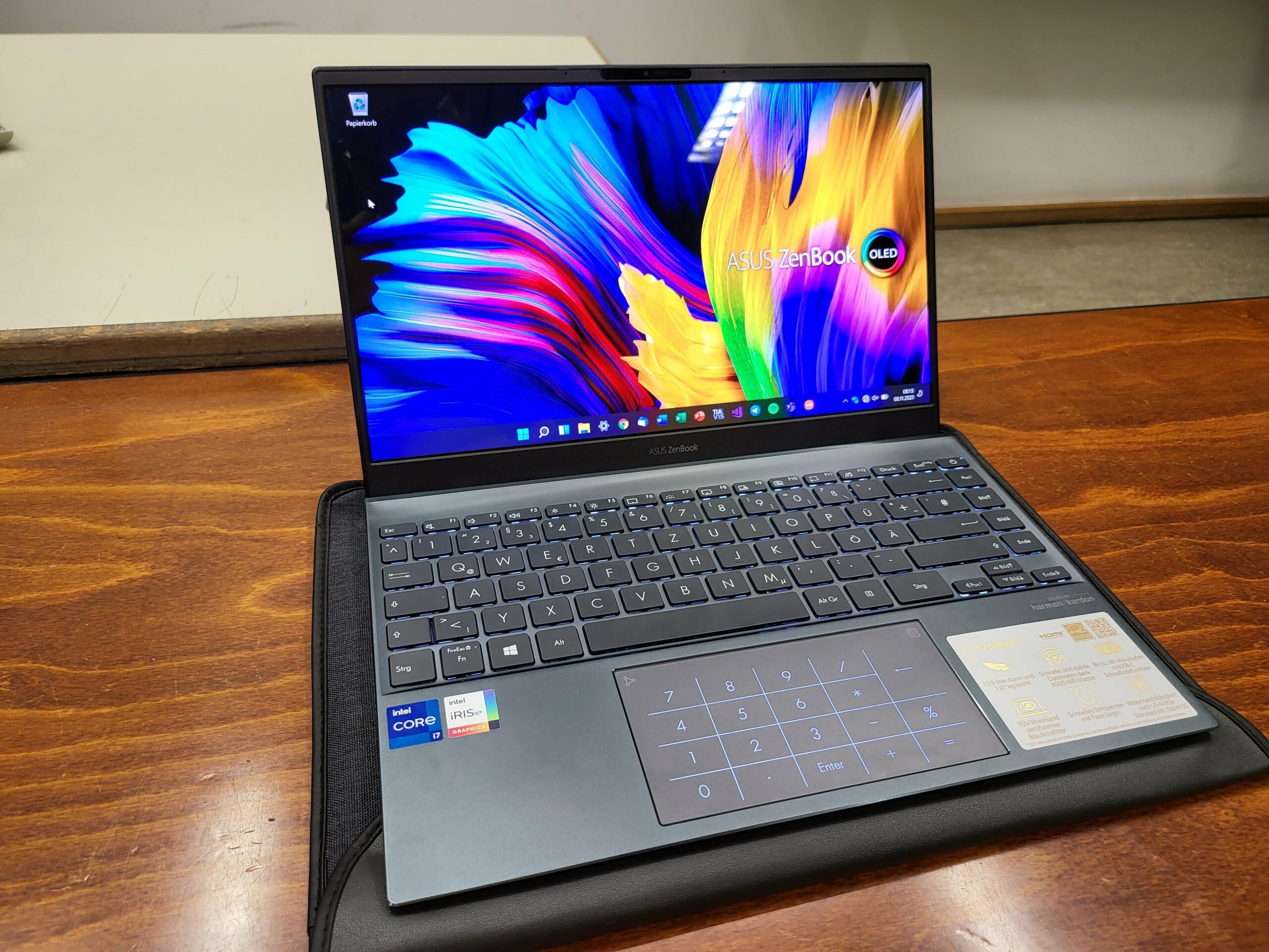 Asus ZenBook 13 OLED Beitragsbild